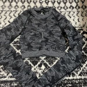 Gymshark black camo top